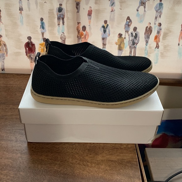 Born Shoes - BORN HANDCRAFTED SLIP ON BLACK 7.5 NEW NO BOX